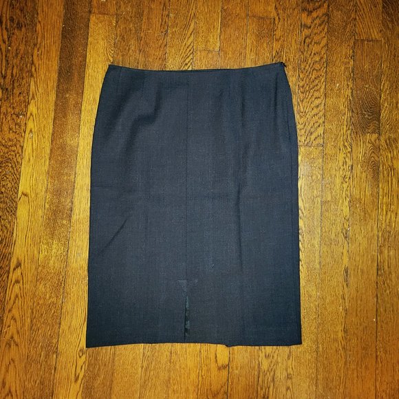 MaxMara Charcoal Gray Classic Pencil Skirt - 8 - Picture 1 of 3